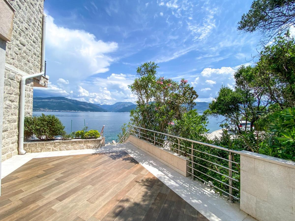 Leut Apartments Tivat Exterior foto